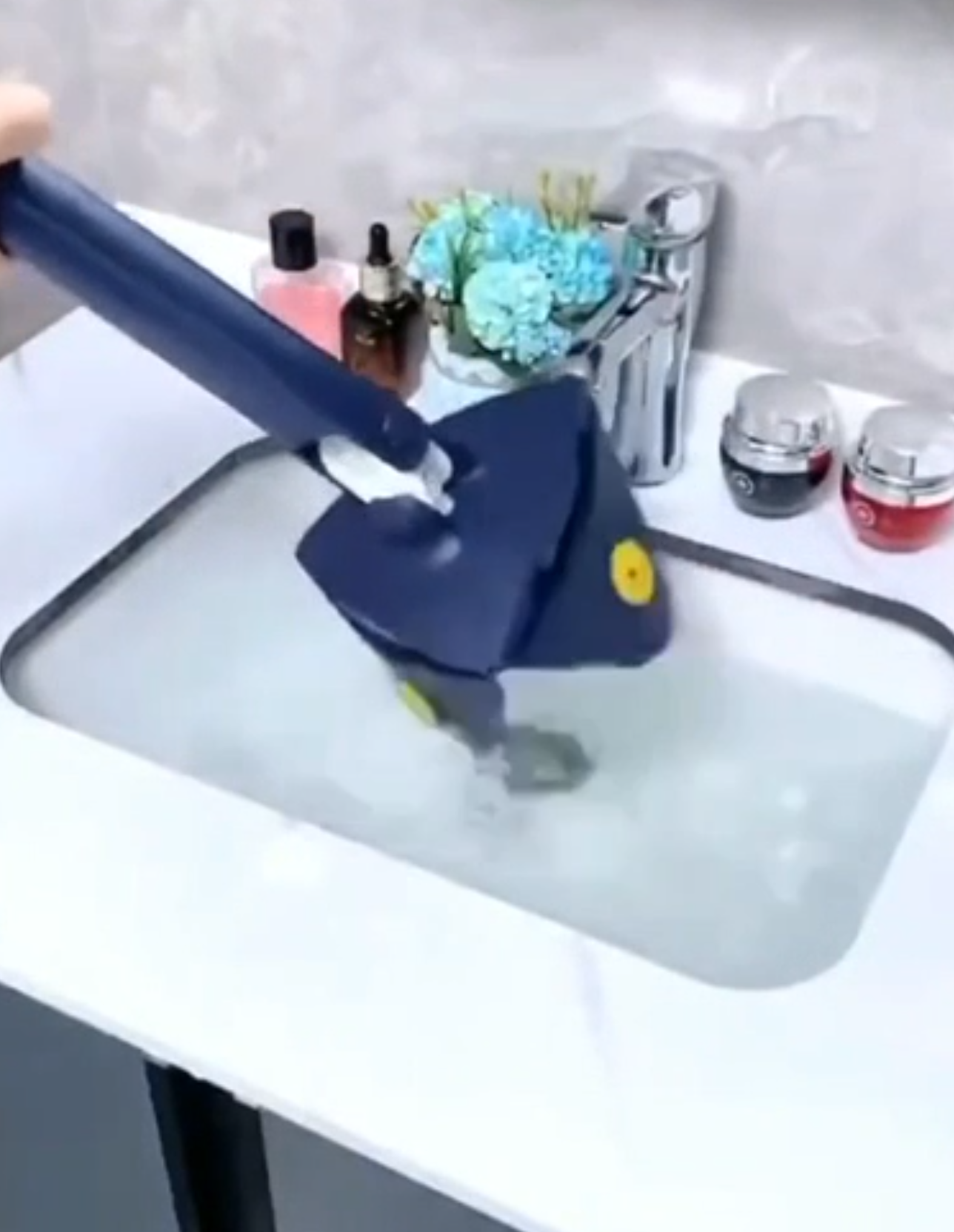 Adjustable 360° Cleaning Mop for Floor & Walls